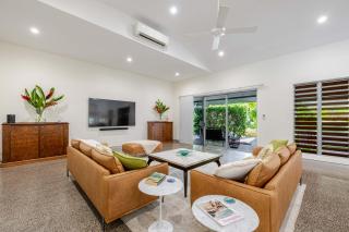 11 Sonata Close - 4 Bedroom Luxury House by the Beach - 8