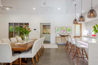 11 Sonata Close - 4 Bedroom Luxury House by the Beach - 5