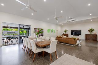 11 Sonata Close - 4 Bedroom Luxury House by the Beach - 3
