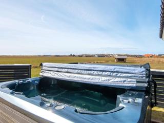10 person holiday home in Harboøre - 9