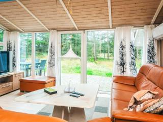 Idyllic Retreat with Whirlpool-By Traum - 1