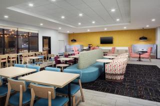 Home2 Suites By Hilton St. Joseph - 1