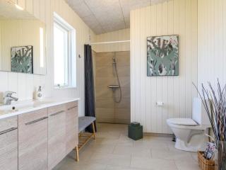8 person holiday home in Ringkøbing - 1