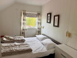 Seaside Retreat in Lyngen-By Traum - 3