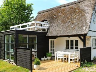 Tranquil Waterfront Cottage-By Traum - 0