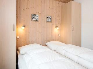 Luxurious Retreat with Spa and Sauna-By Traum - 9