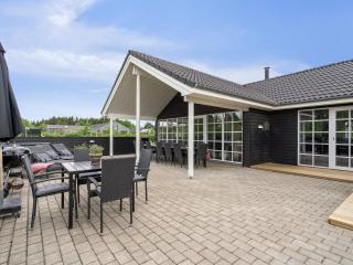 18 person holiday home in Nørre Nebel - 8