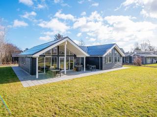 14 person holiday home in Juelsminde - 9
