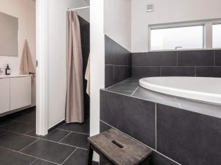 14 person holiday home in Glesborg - 4