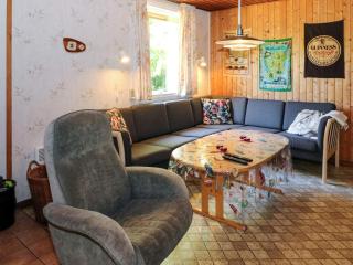 6 person holiday home in Hadsund - 6