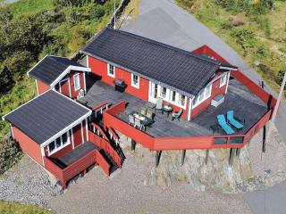 7 person holiday home in KLOKKARVIK - 8