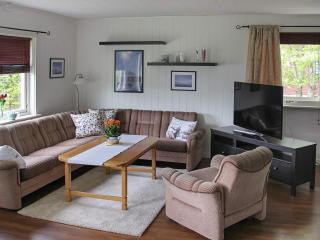 9 person holiday home in Lyngseidet - 9