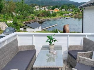 Seaside Serenity in Hardangerfjord-By Traum - 1