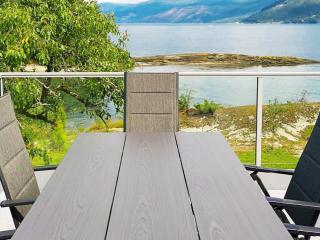 Seaside Serenity in Hardangerfjord-By Traum - 3