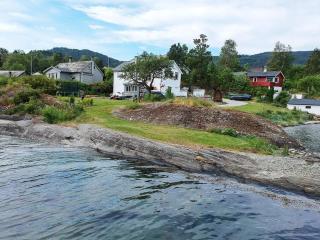 Seaside Serenity in Hardangerfjord-By Traum - 7