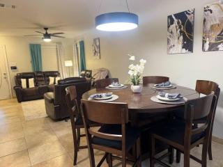 Austin Hotspot I Minutes to Airport, Downtown and F1 - 2
