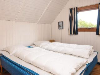 Spacious Retreat with View - 6