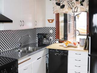 6 person holiday home in KNÄRED - 2