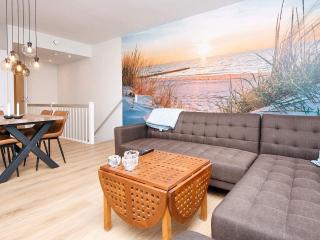 6 person holiday home in Ringkøbing-By Traum - 1