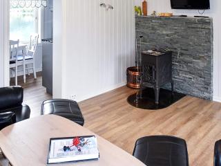 4 person holiday home in Måndalen-By Traum - 6