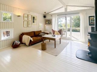 4 star holiday home in Dronningmølle - 1