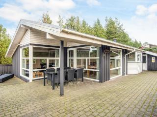 5 star holiday home in Henne - 4