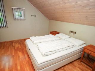 Five-Bedroom Holiday home in Jelsa 3 - 3
