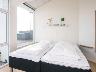 8 person holiday home in Ringkøbing-By Traum - 1