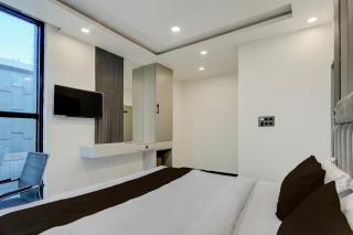 Hotel O Aksh Residency - 1