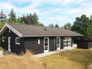 8 person holiday home in Ålbæk-By Traum - 0