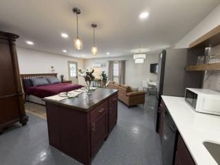 Private Midtown Studio - 7