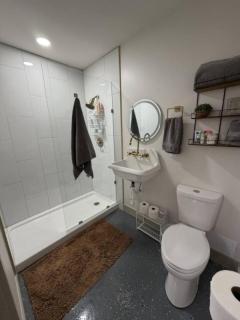 Private Midtown Studio - 4