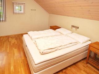 Five-Bedroom Holiday home in Jelsa 1 - 6
