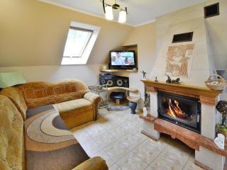 Cottage by Ostrowieckie Lake with Private Beach - 8
