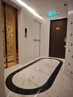 GLINT Siam Bangkok Hotel - 1