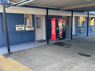 Sands Motel - 0
