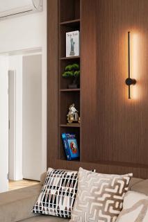 Art-Filled Designer Flat Near Opera & Andrássy Ave - 2