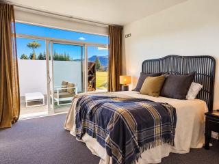 Infinity Lakeview - 8