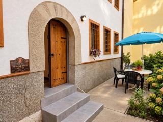 Kulla Dula Guesthouse - 1