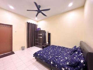 Kampar Perdana Double Storey by DAR Sabrina Homestay - 9