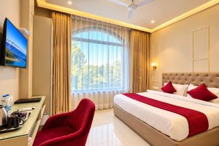 Hotel Green Land Heights - 1