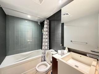 Central Spacious 4 real beds with parking - 3