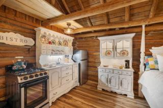 Too cute-Queen-Log cabin charm-Kitchen-The Happy Hound - 5
