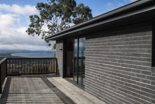 Mount Rumney Escapes - 5 Seaview Kangaroo House - 1