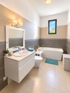 Blue Pearl Grand Bay - 1