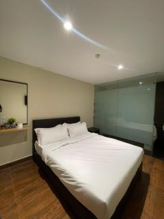 Swing & Pillows - Hot Ballon Hotel Klang, Selangor - 1