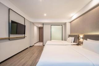 7 Days Inn Yingshang Lanxing Building Materials Market - 4