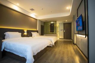 7 Days Inn Yingshang Lanxing Building Materials Market - 3