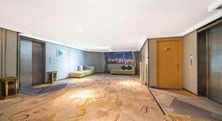 IU Hotel Zhengzhou Erqi Wanda Plaza Daxue Road Branch - 8