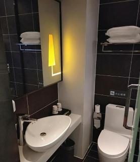 IU Hotel·Yangquan Xinjian Street Tianqiao - 6
